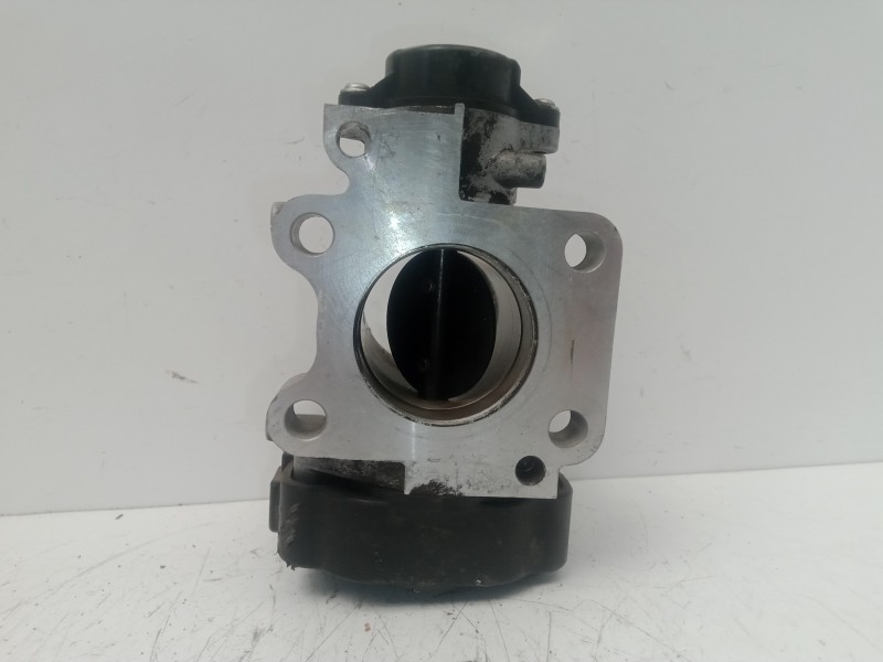 Recambio de caja mariposa para toyota auris 1.4 turbodiesel cat referencia OEM IAM 33040-7K19-1923002010  