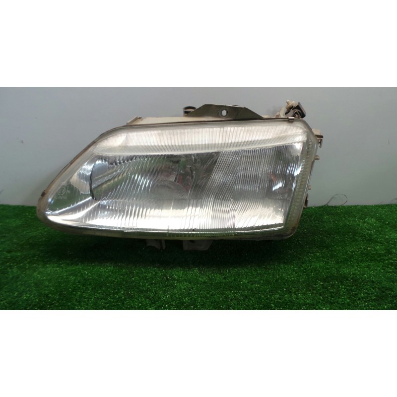 Recambio de faro izquierdo para renault laguna (b56) 2.0 referencia OEM IAM 7700820122 94-98 