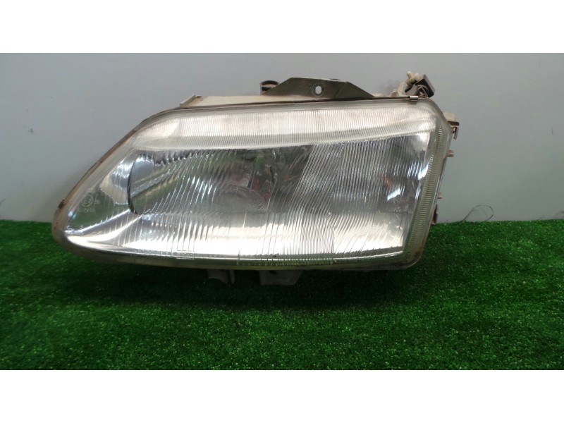 Recambio de faro izquierdo para renault laguna (b56) 2.0 referencia OEM IAM 7700820122 94-98 