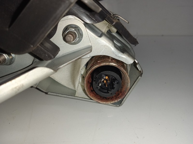 Recambio de airbag delantero izquierdo rodilla para mitsubishi asx (ga0w) 1.8 di-d cat referencia OEM IAM 7030A242  