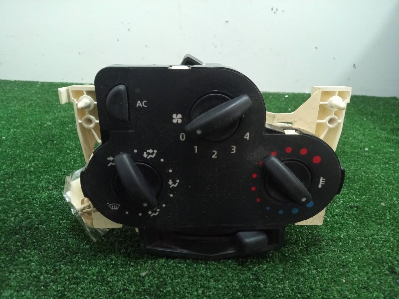 Recambio de mando calefaccion / aire acondicionado para dacia logan 1.6 cat referencia OEM IAM N100921V-W90  