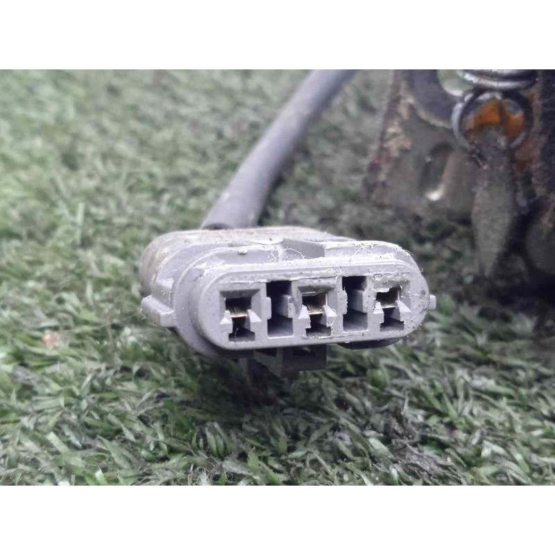 Recambio de cerradura puerta delantera izquierda para isuzu n-serie 5.2 diesel referencia OEM IAM 8975874902 3.PINES 