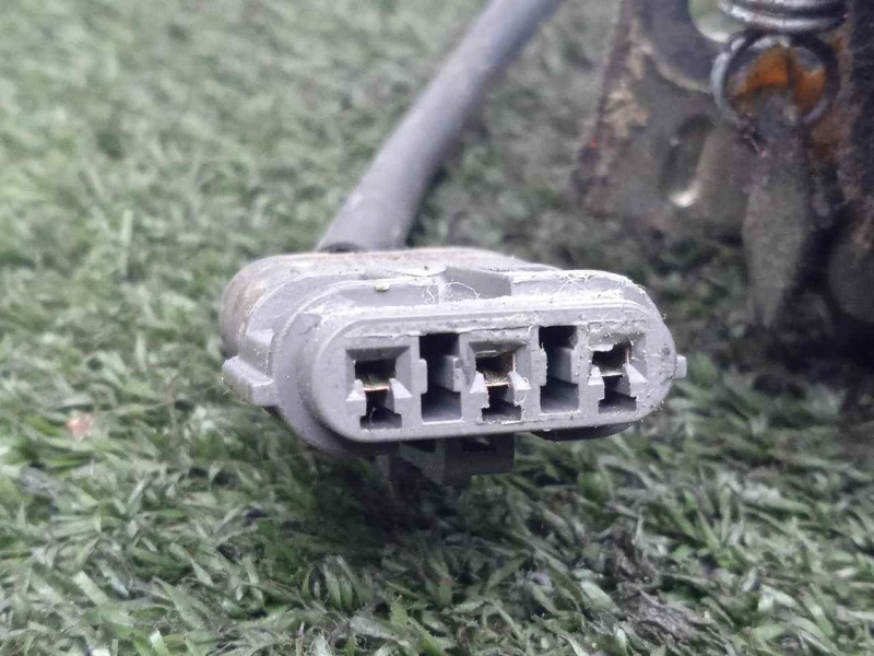 Recambio de cerradura puerta delantera izquierda para isuzu n-serie 5.2 diesel referencia OEM IAM 8975874902 3.PINES 