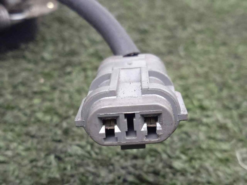 Recambio de cerradura puerta delantera derecha para isuzu n-serie 5.2 diesel referencia OEM IAM 8975822972 2.PINES 