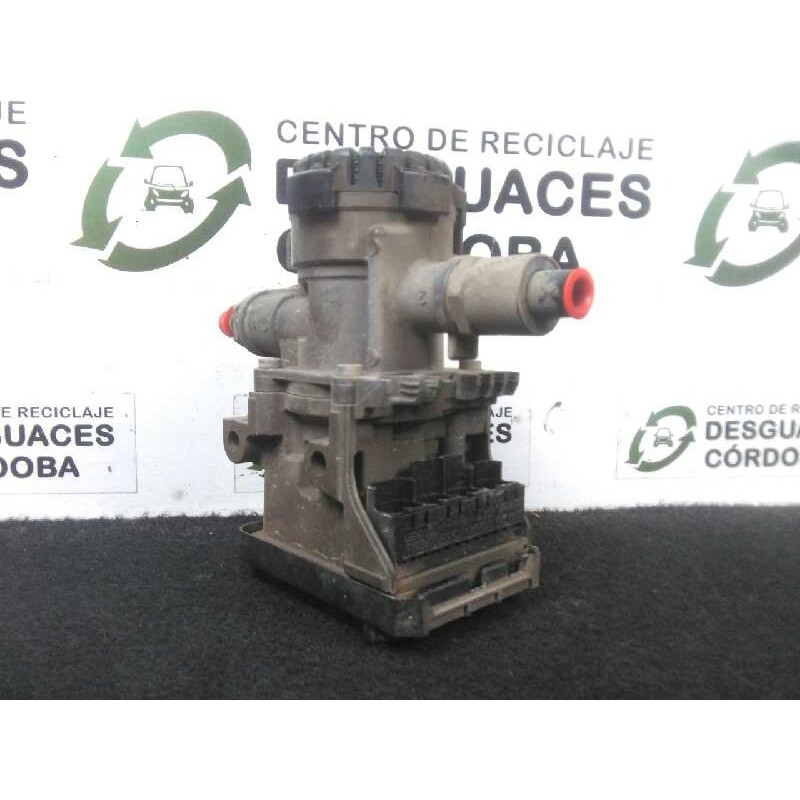 Recambio de valvula de vacio para volvo fl xxx referencia OEM IAM 21122034  