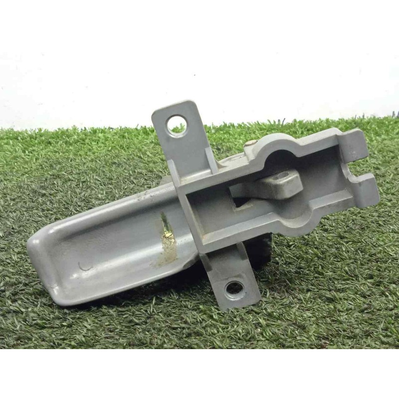 Recambio de maneta interior delantera izquierda para isuzu n-serie 5.2 diesel referencia OEM IAM 8975823051  