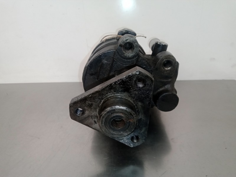 Recambio de bomba servodireccion para renault 19 1.9 d. referencia OEM IAM 7700795295  