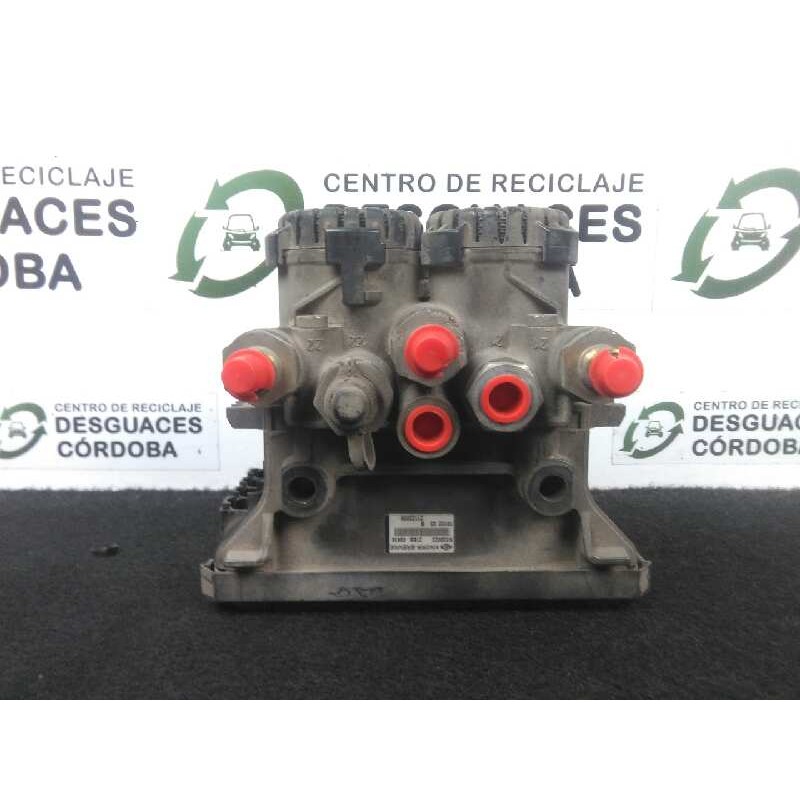 Recambio de valvula de vacio para volvo fl xxx referencia OEM IAM 21122035  