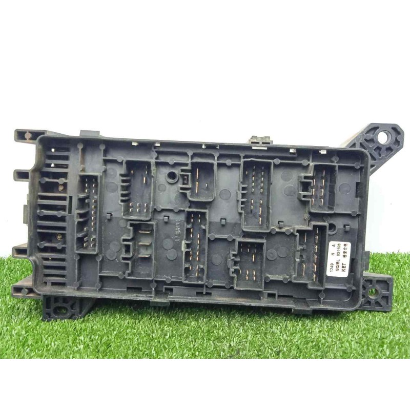 Recambio de caja reles / fusibles para kia sorento 2.5 crdi cat referencia OEM IAM 911603E040  
