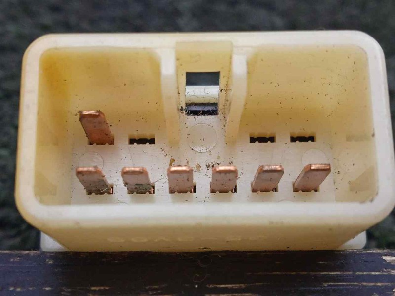 Recambio de interruptor para isuzu n-serie 5.2 diesel referencia OEM IAM 8972604011 REGULADOR ALTURA FAROS 