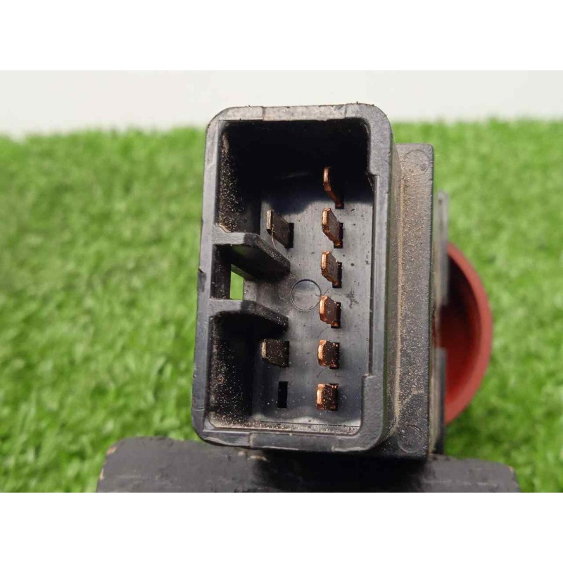 Recambio de warning para kia sorento 2.5 crdi cat referencia OEM IAM  8.PINES 