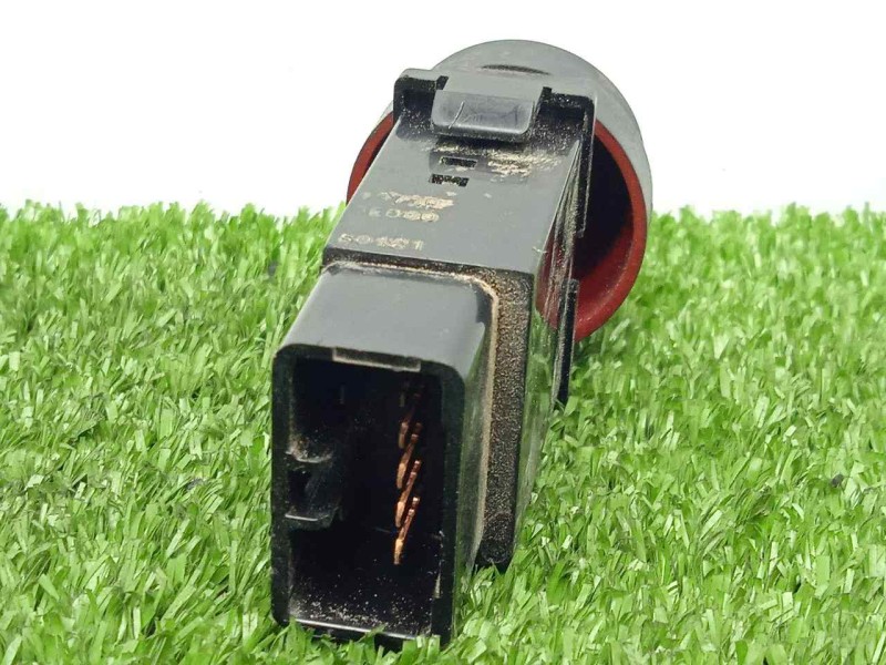 Recambio de warning para kia sorento 2.5 crdi cat referencia OEM IAM  8.PINES 