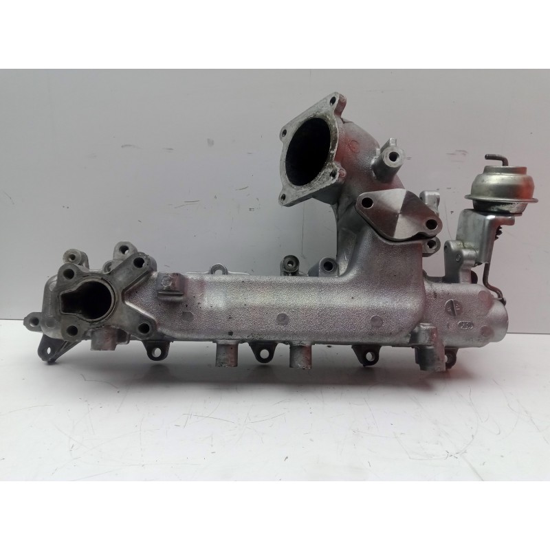 Recambio de colector admision para nissan cabstar 09.06 3.0 diesel referencia OEM IAM   