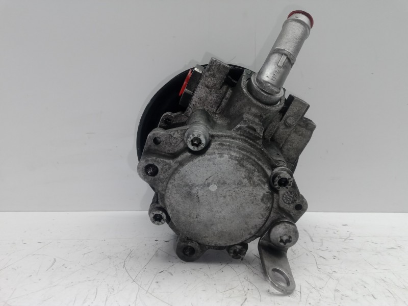 Recambio de bomba direccion para bmw serie 3 berlina (e90) 2.0 turbodiesel cat referencia OEM IAM   