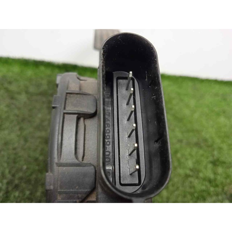 Recambio de potenciometro pedal para land rover freelander (lr2) 2.2 td4 cat referencia OEM IAM 6G929F836EF  