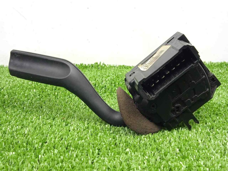 Recambio de mando limpia para volvo fl xxx referencia OEM IAM 5010589991  