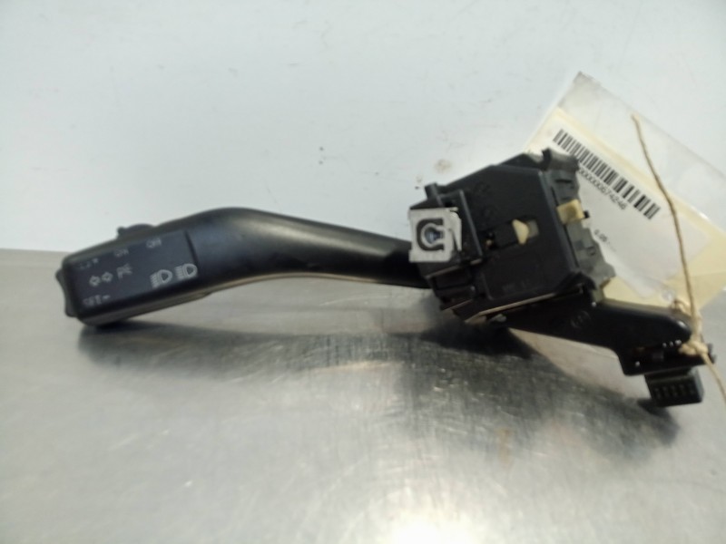 Recambio de mando luces para seat leon (1p1) 1.9 tdi referencia OEM IAM 1K0953513A  