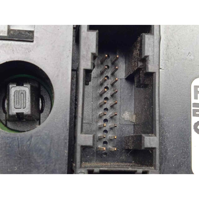 Recambio de mando climatizador para peugeot 206 berlina 1.4 referencia OEM IAM 96430550XT-F914201-9140010483  