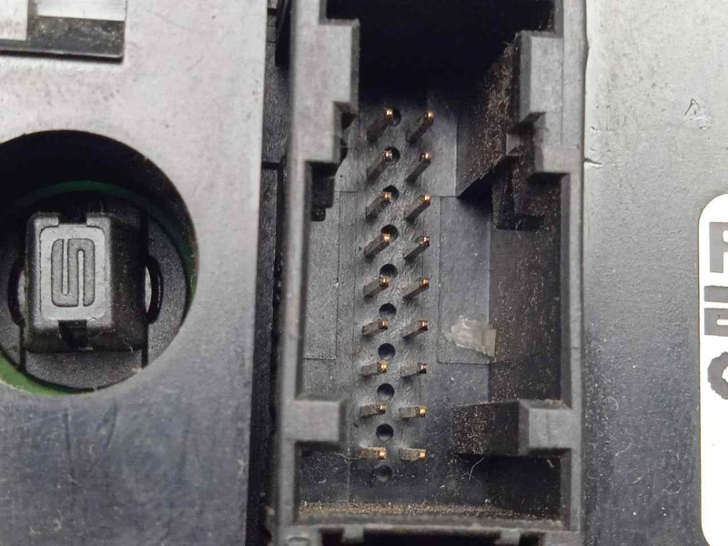 Recambio de mando climatizador para peugeot 206 berlina 1.4 referencia OEM IAM 96430550XT-F914201-9140010483  