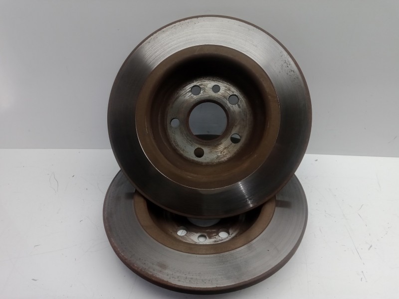 Recambio de disco freno trasero para ford kuga (cbv) 2.0 tdci cat referencia OEM IAM   