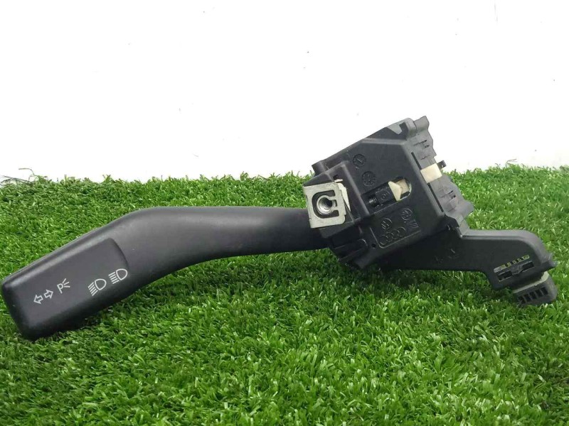 Recambio de mando luces para volkswagen golf v berlina (1k1) 1.6 referencia OEM IAM 1K0953513  