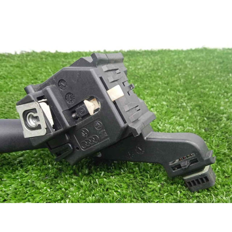 Recambio de mando luces para volkswagen golf v berlina (1k1) 1.6 referencia OEM IAM 1K0953513  