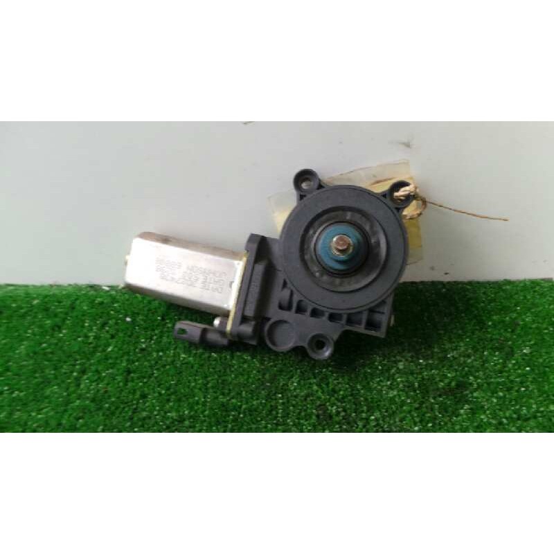 Recambio de motor elevalunas delantero derecho para ford fiesta (cbk) ambiente referencia OEM IAM 2S5114553AA  