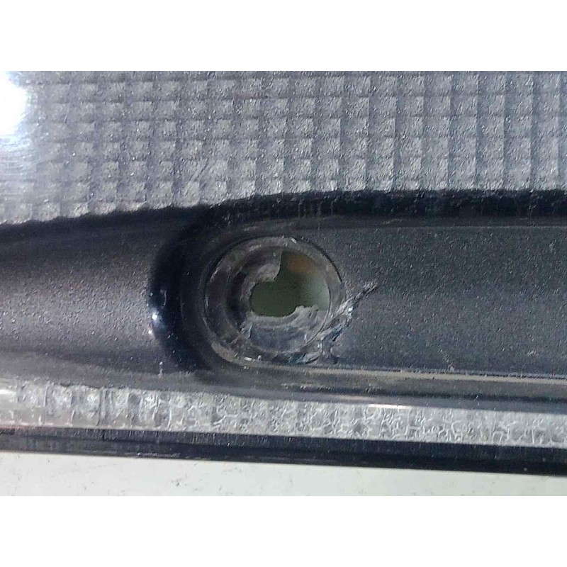 Recambio de moldura para isuzu n-series npr / nqr 4.8 referencia OEM IAM 8978677750 IZQUIERDO 