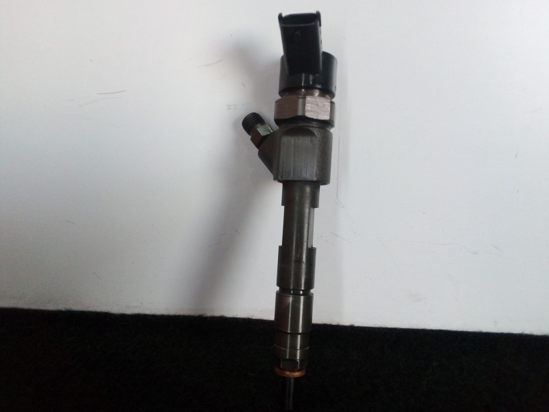 Recambio de inyector para renault kangoo 4x4 1.9 dti diesel referencia OEM IAM 0445110109-0445110109A  