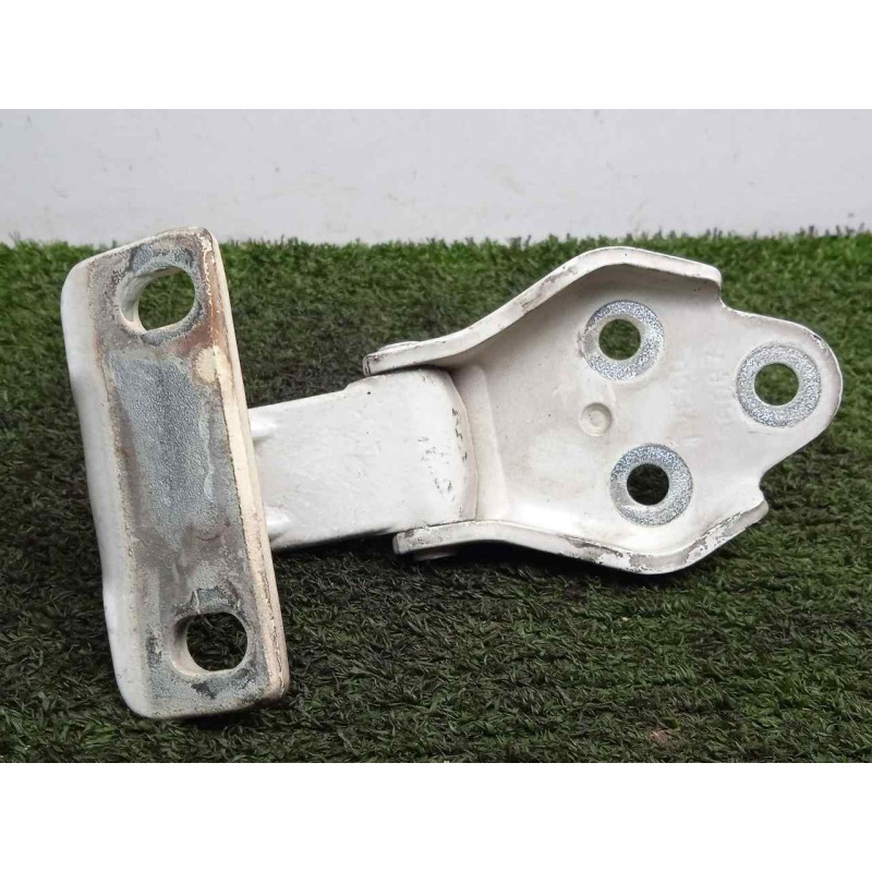 Recambio de bisagra para iveco daily furgón 2.3 diesel cat referencia OEM IAM 504131917 DELANTERA DERECHA