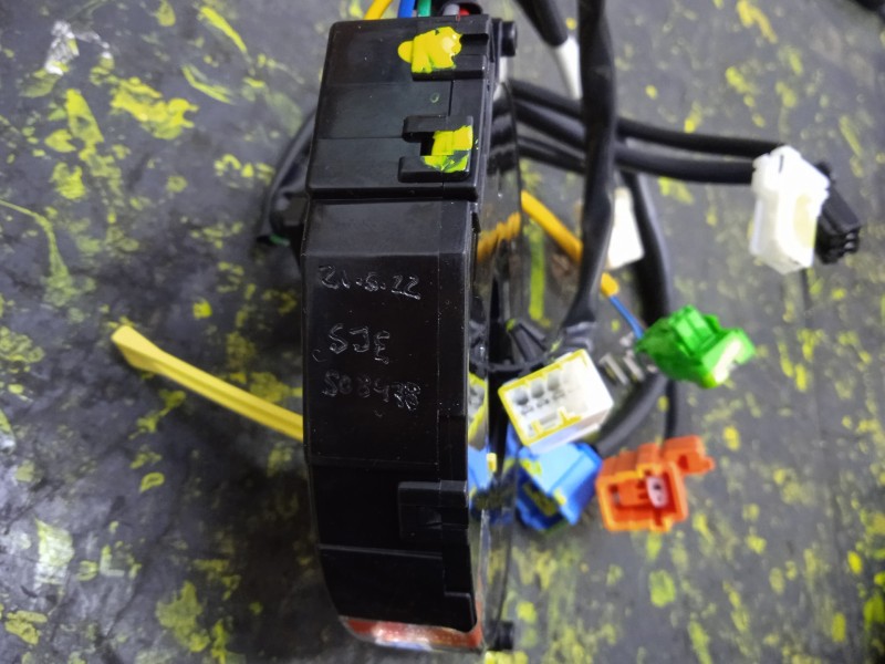 Recambio de anillo airbag para kia carens 2.0 crdi referencia OEM IAM 0K2FB66126 DE LA KIA NUEVO