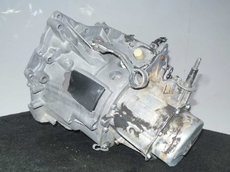Recambio de caja cambios para peugeot 405 berlina 1.9 diesel referencia OEM IAM 20CH73 MANUAL 5.VELOCIDADES