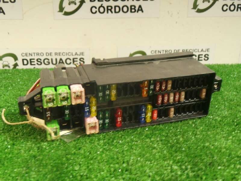 Recambio de caja reles / fusibles para volkswagen polo (6c1) 1.2 tsi referencia OEM IAM 1620407995-087097167002 HABITACULO 