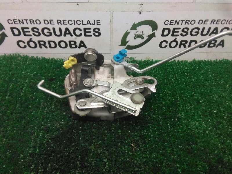 Recambio de cerradura puerta delantera derecha para hyundai h 1 2.5 crdi cat referencia OEM IAM  H1. 