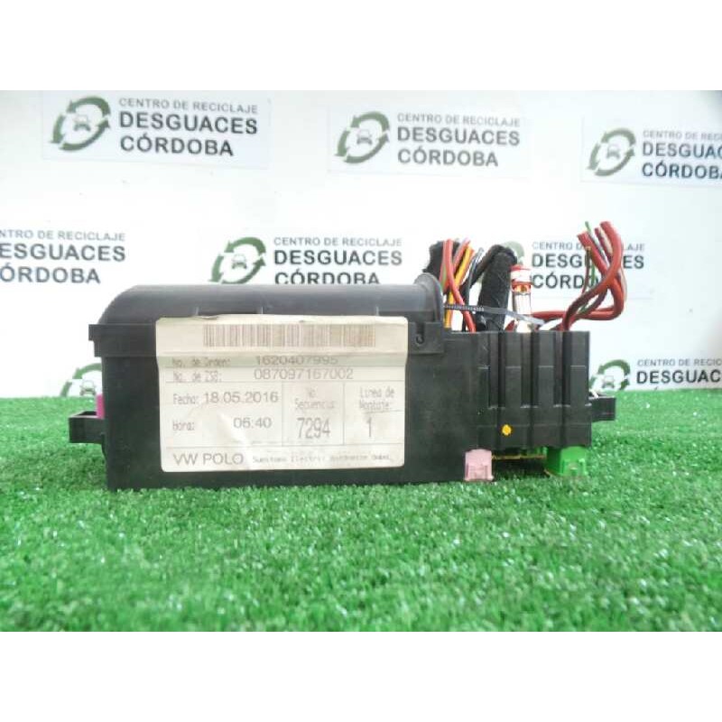Recambio de caja reles / fusibles para volkswagen polo (6c1) 1.2 tsi referencia OEM IAM 1620407995-087097167002 HABITACULO 