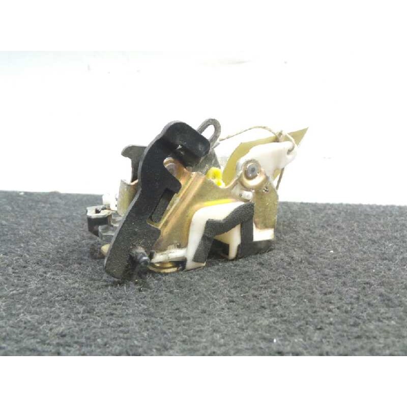 Recambio de cerradura puerta trasera derecha para mitsubishi santamo (hyundai) 2.0 cat referencia OEM IAM   