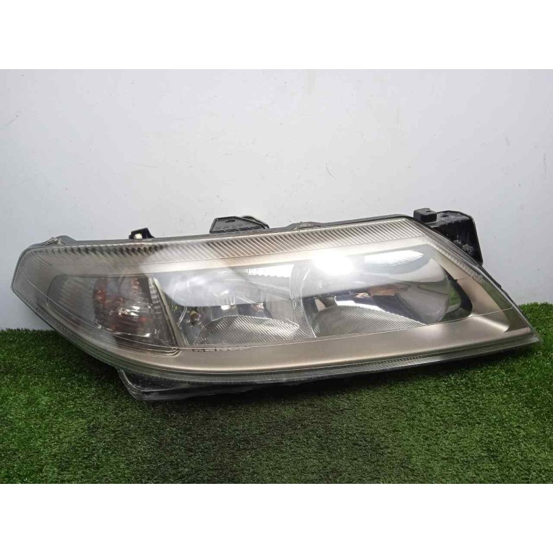Recambio de faro derecho para renault laguna ii (bg0) 2.2 dci turbodiesel referencia OEM IAM  XENON FONDO.CROMADO