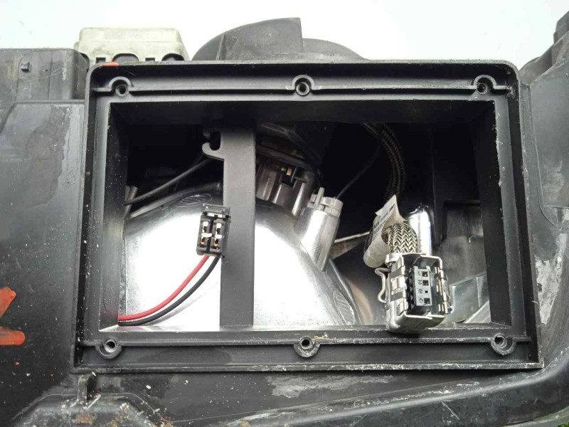 Recambio de faro derecho para renault laguna ii (bg0) 2.2 dci turbodiesel referencia OEM IAM  XENON FONDO.CROMADO