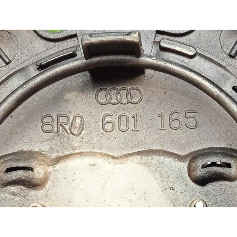 Recambio de tapacubos para audi a3 sedán(8vs) 2.0 16v tdi referencia OEM IAM 8R0601165  