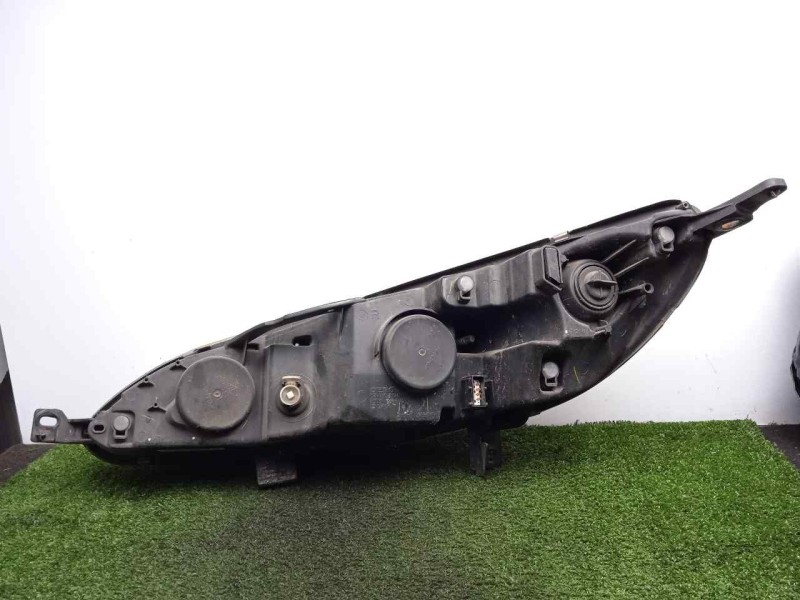 Recambio de faro derecho para peugeot 407 2.0 16v hdi fap cat (rhr / dw10bted4) referencia OEM IAM SINREFERENCIA  HALOGENO