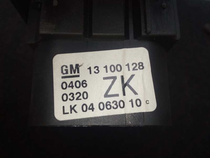 Recambio de interruptor luces para opel astra h berlina 1.6 16v referencia OEM IAM 13100128 2.NIEBLAS 