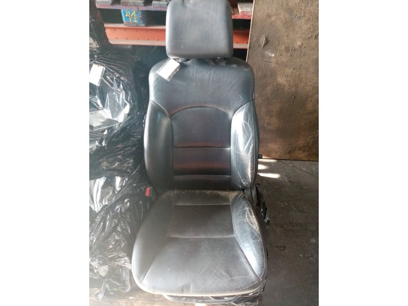 Recambio de asiento delantero izquierdo para ssangyong korando 2.0 td cat referencia OEM IAM  CUERO.NEGRO 