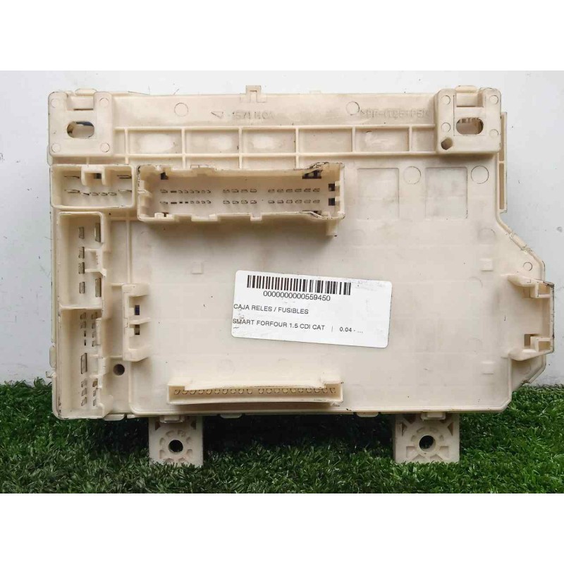 Recambio de caja reles / fusibles para smart forfour 1.5 cdi cat referencia OEM IAM A4545400424-MN902450U  