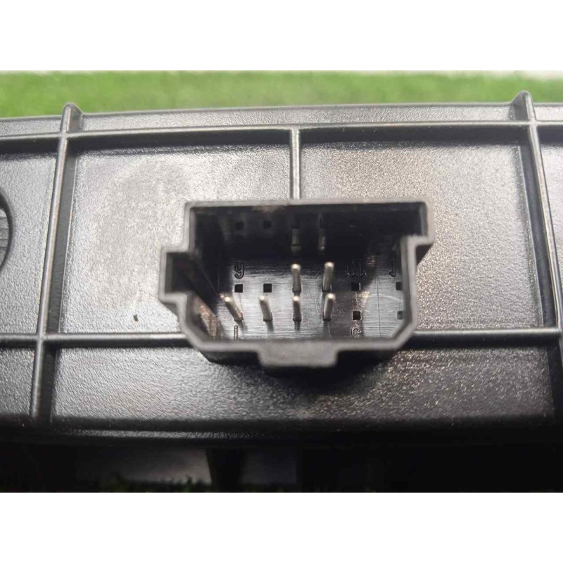 Recambio de warning para smart forfour 1.5 cdi cat referencia OEM IAM MN900321-A4548202310  