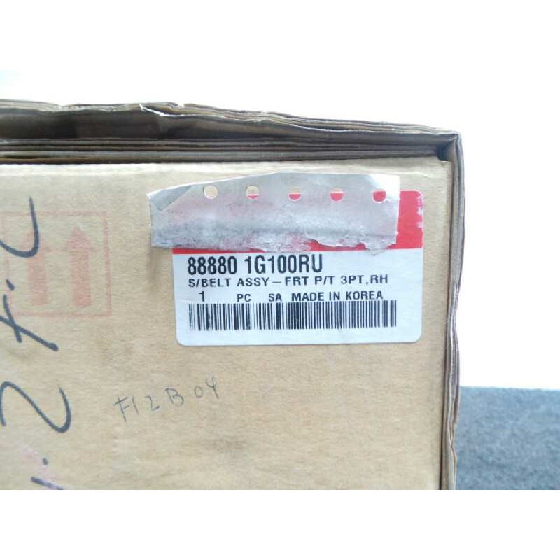 Recambio de cinturon seguridad delantero derecho para kia rio referencia OEM IAM 888801G100RU  NUEVO