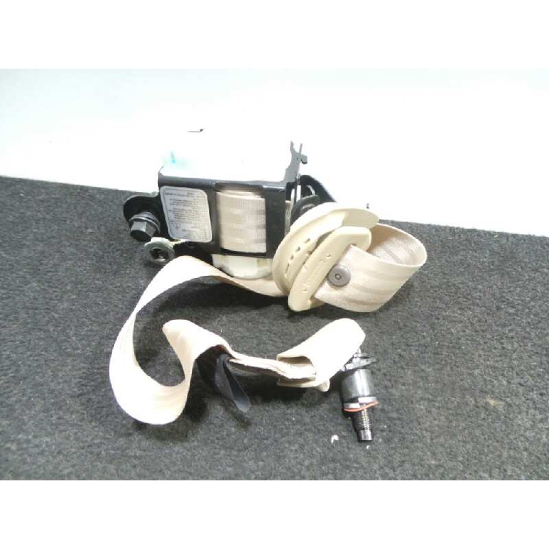 Recambio de cinturon seguridad delantero derecho para kia rio referencia OEM IAM 888801G100RU  NUEVO