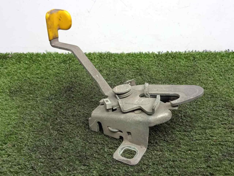 Recambio de cerradura capot para iveco daily furgón 2.3 diesel cat referencia OEM IAM 5801688584  