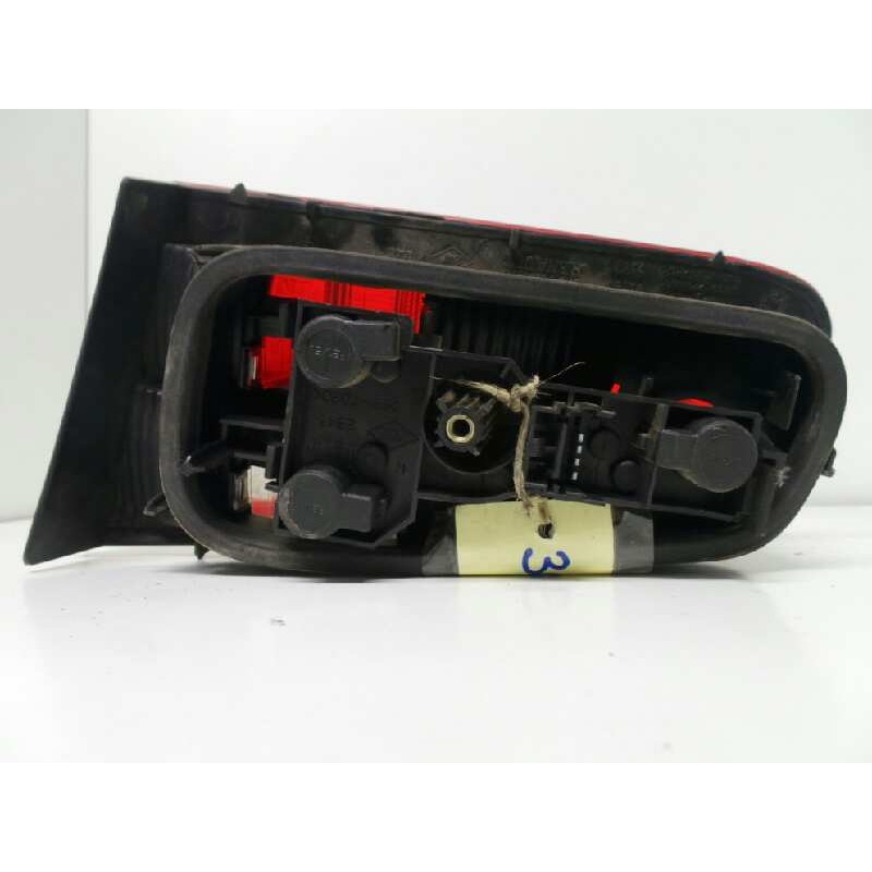 Recambio de piloto trasero central para renault laguna ii (bg0) referencia OEM IAM 9072 01-05 INTERIOR