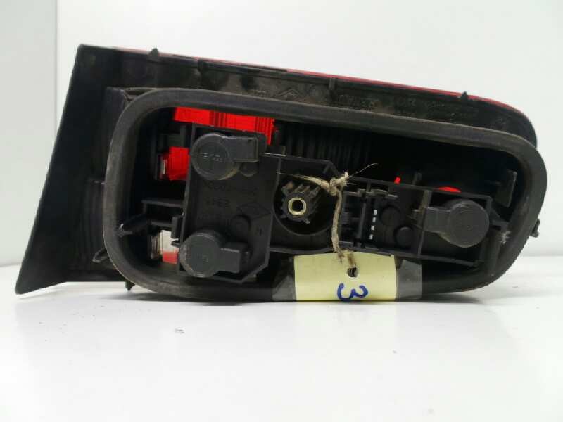 Recambio de piloto trasero central para renault laguna ii (bg0) referencia OEM IAM 9072 01-05 INTERIOR