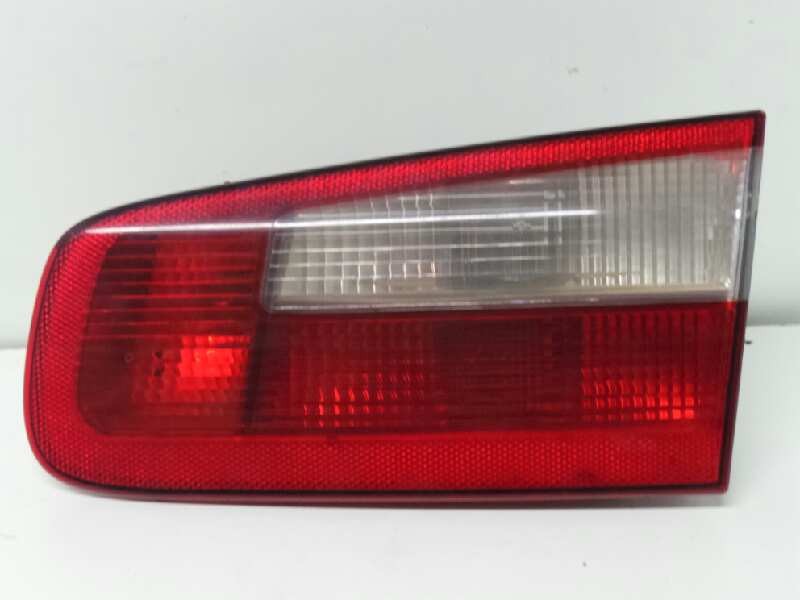 Recambio de piloto trasero central para renault laguna ii (bg0) referencia OEM IAM 9072 01-05 INTERIOR